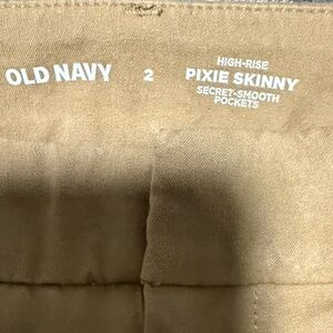 Old Navy Pixie Skinny Pants in Tan